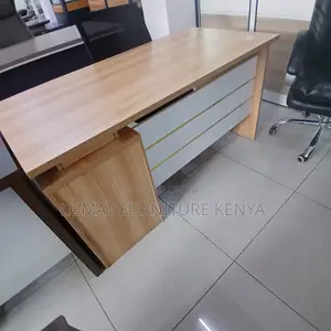 Modern Leadership Desk
