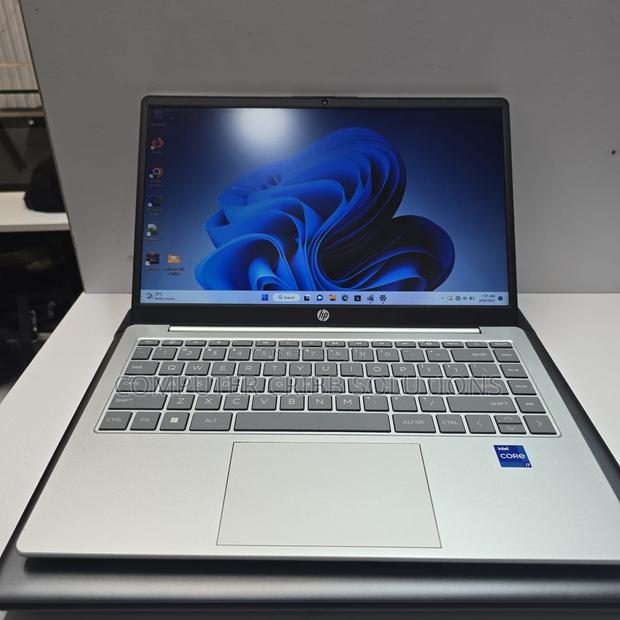 Laptop HP 240 G9 16GB Intel Core I7 SSD 512GB