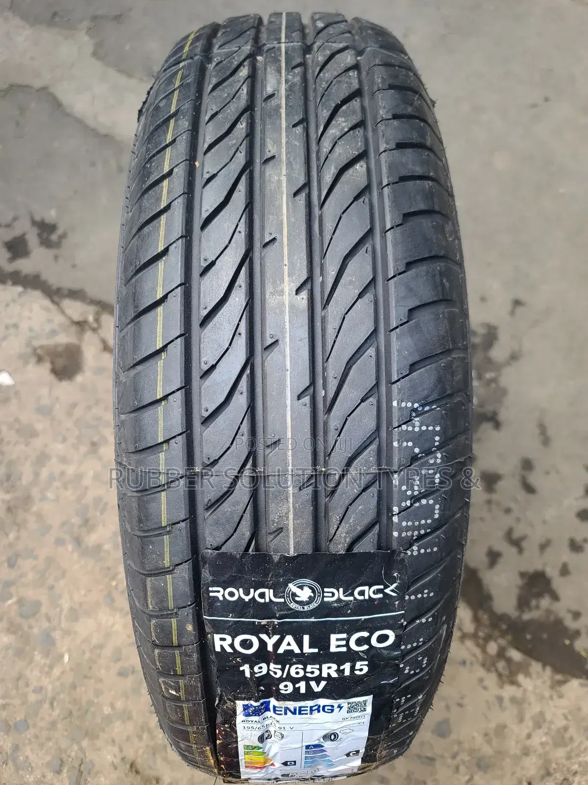 196/65r15 Royalback Tires