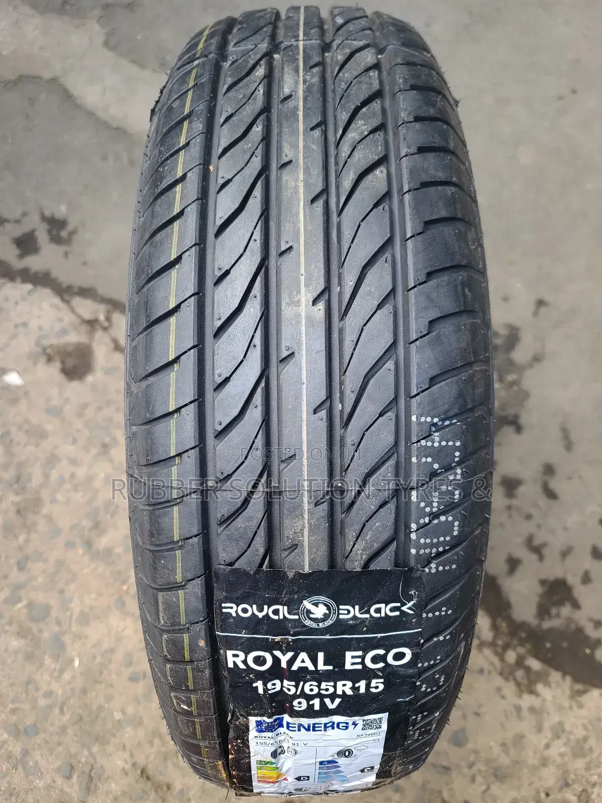 196/65r15 Royalback Tires