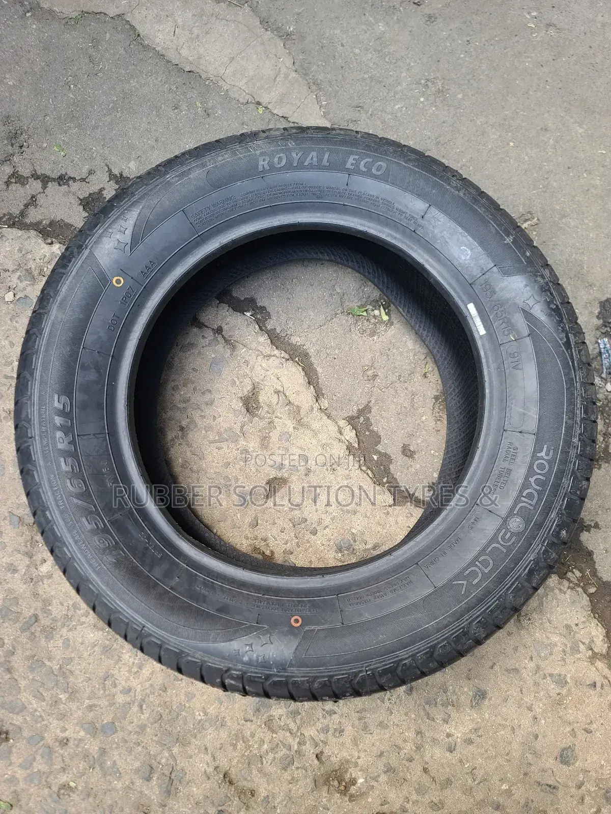 196/65r15 Royalback Tires