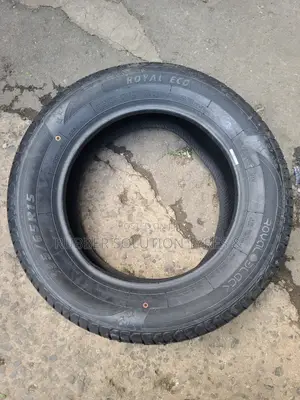 196/65r15 Royalback Tires