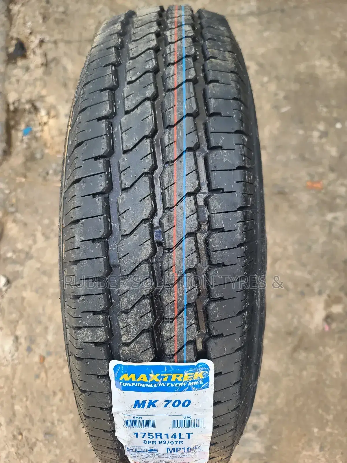 175r14 C Maxtrek Tires L/T 8pr