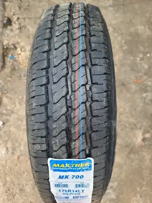 175r14 C Maxtrek Tires L/T 8pr
