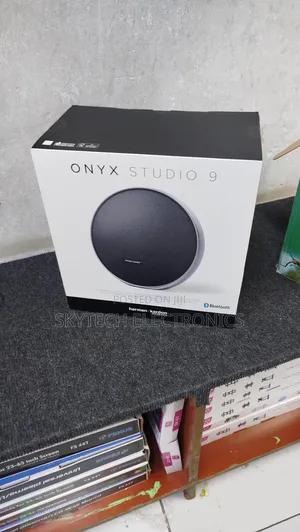 Harman Kardon Onyx Studio 9