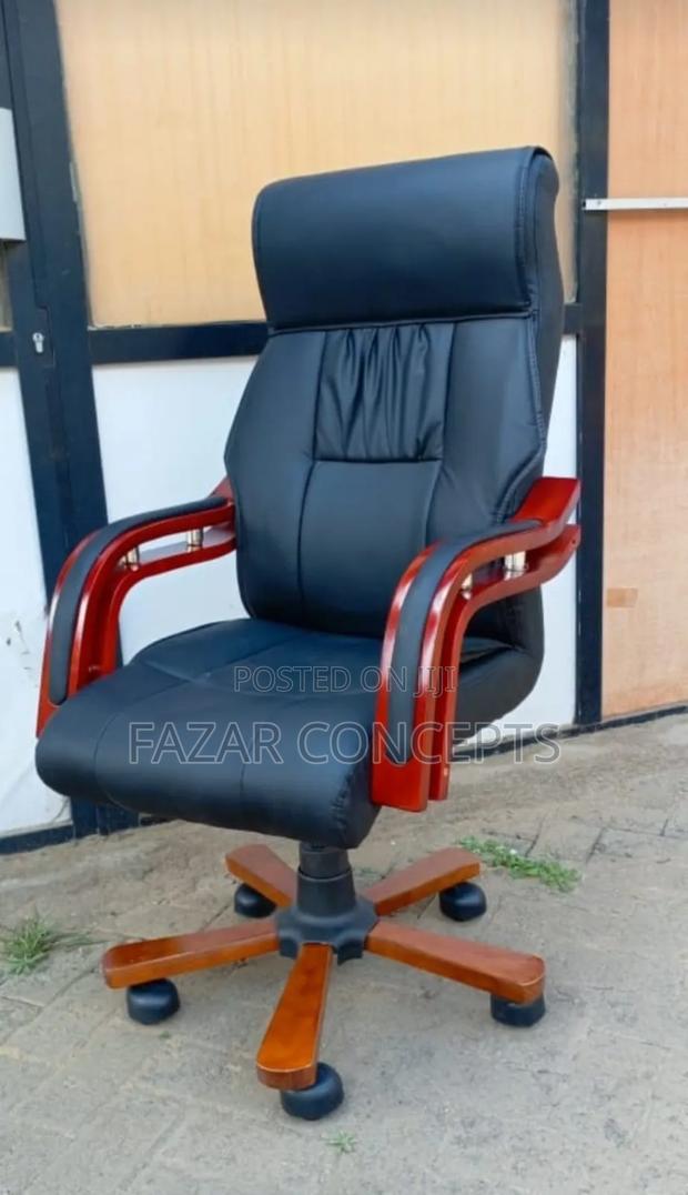 Executive Office Chair - main view