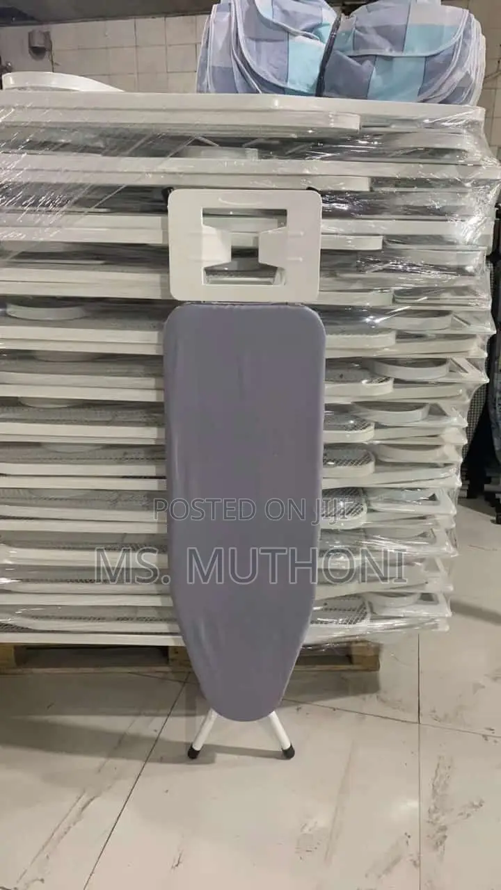 Smooth Itoning Surface (90 by 30 Cm )Sturdy Thick Frame Ironing Board