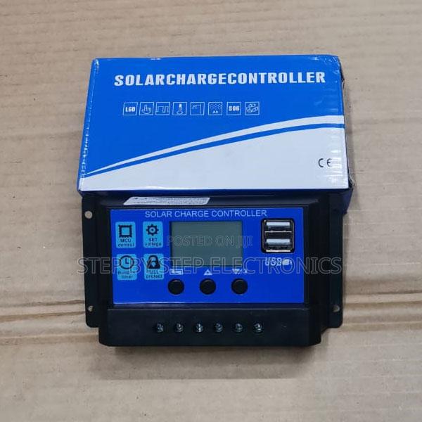 Intelligent 12v/24v 30a Digital Solar Charge Controller Regulator