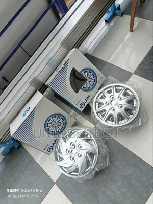 Stylish 13 Inch Universal Wheel Hub Covers 4pcs