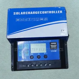 Durable 30a PWM Solar Panel Charge Controller With LCD Display