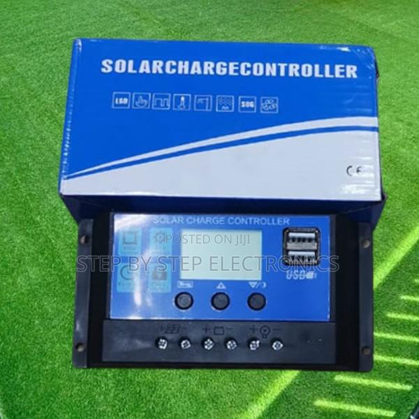 Industrial Grade 30a Amps LCD Solar Charge Controller Dual Usb Ports