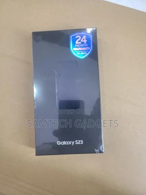 New Samsung Galaxy S23 256 GB Silver - thumbnail 2