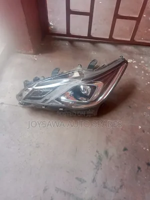 Toyota Crown 2017 Xjapan Headlight