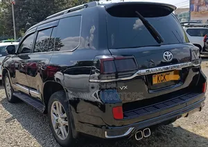 Toyota Land Cruiser 2014 Black