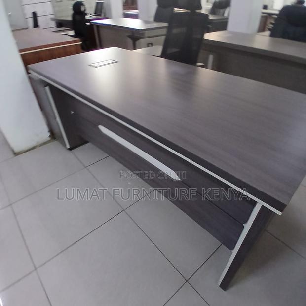 Boss Office Desk - thumbnail 2