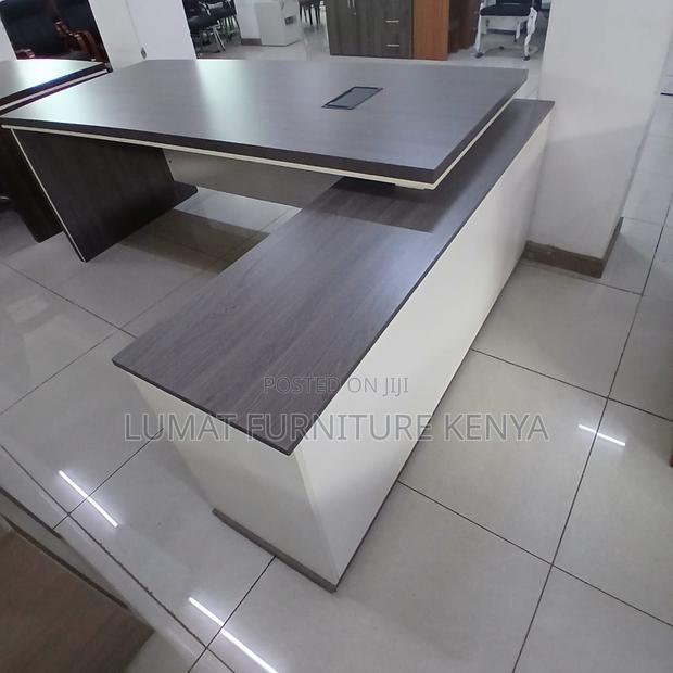 Boss Office Desk - thumbnail 4