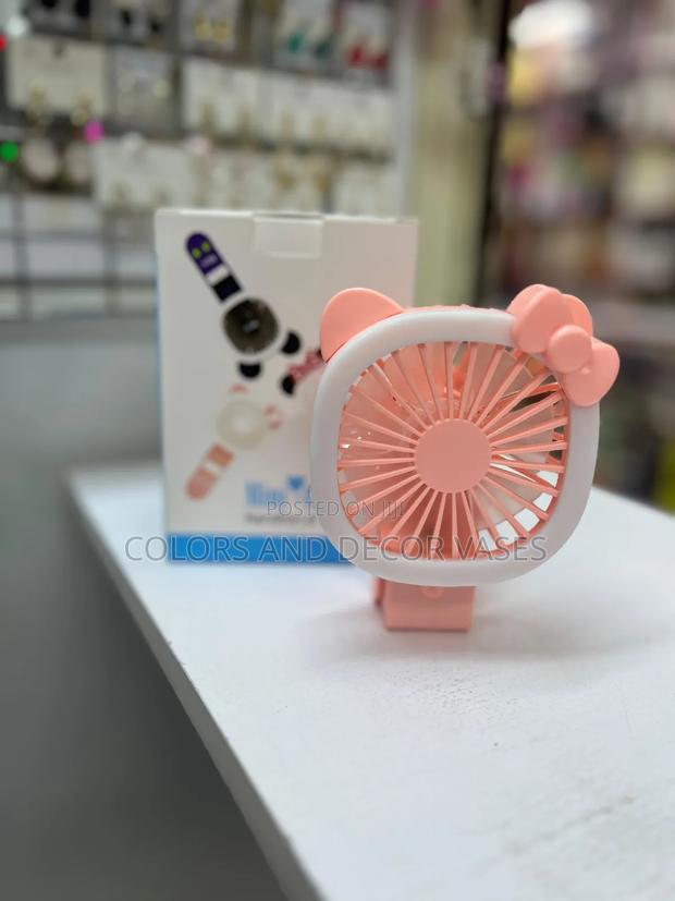 Pink Small Fan With Led Light - thumbnail 3