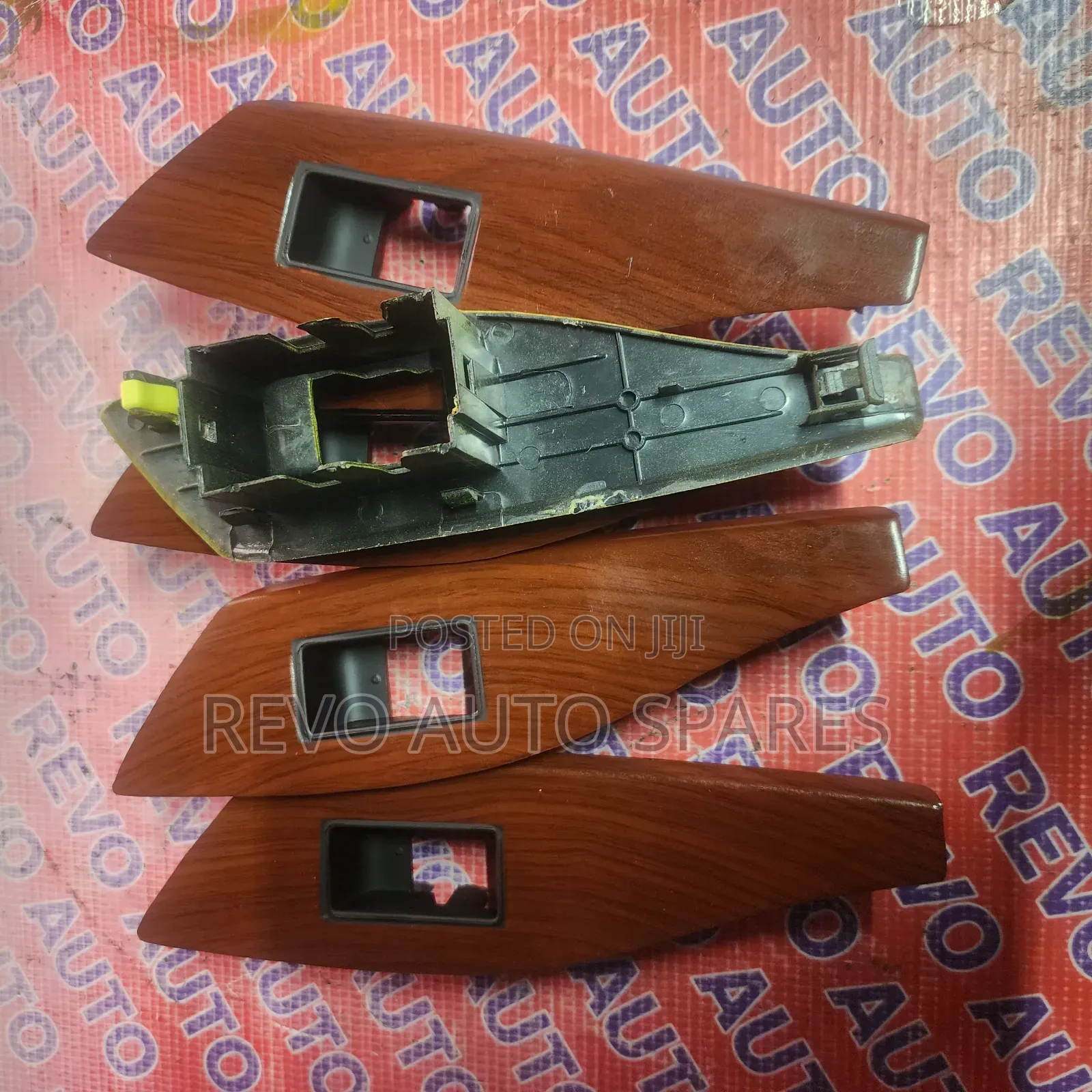 Premio 260 Front Left Mainswitch Cover