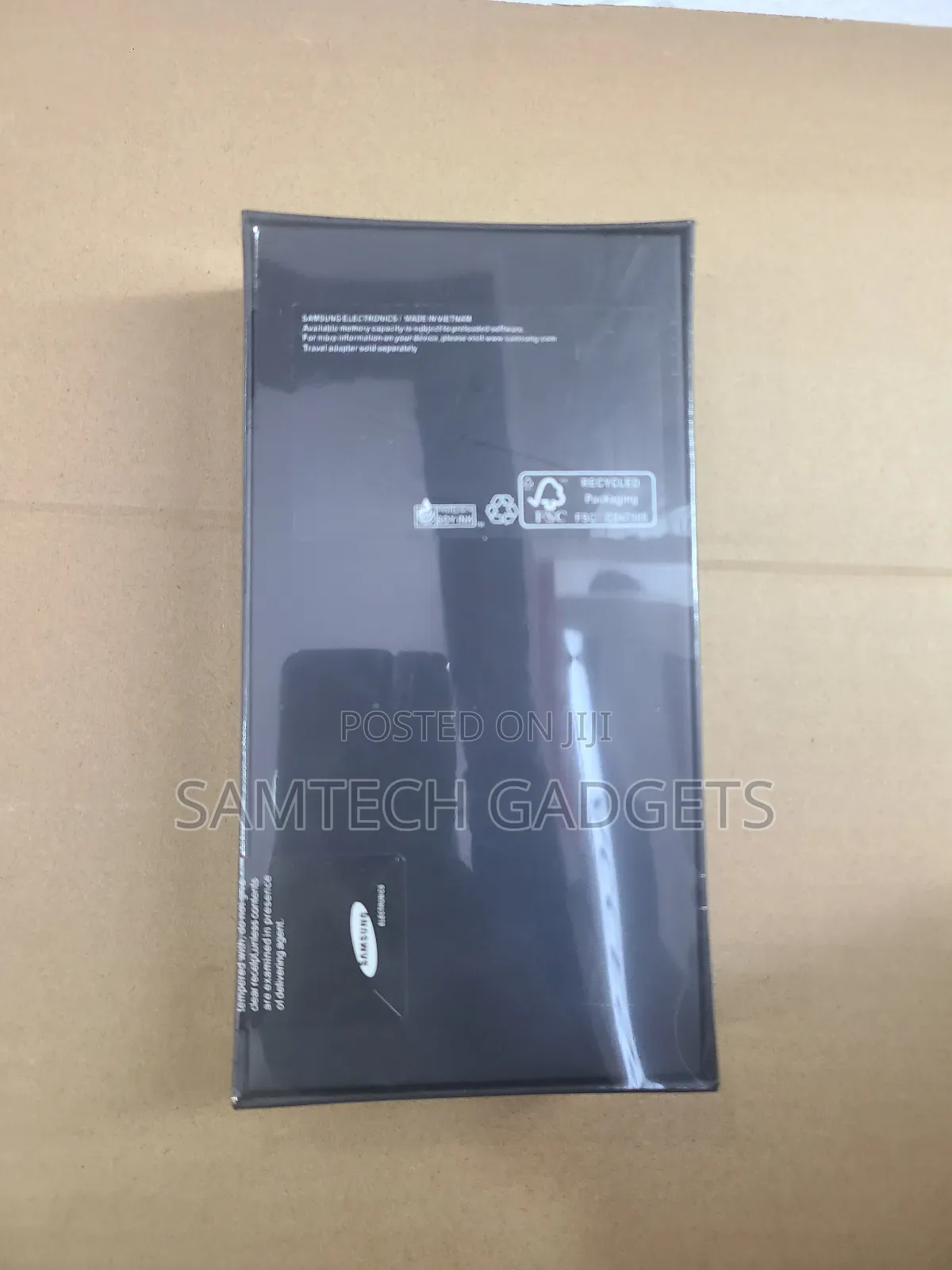 New Samsung Galaxy S21 5G 256 GB Gold