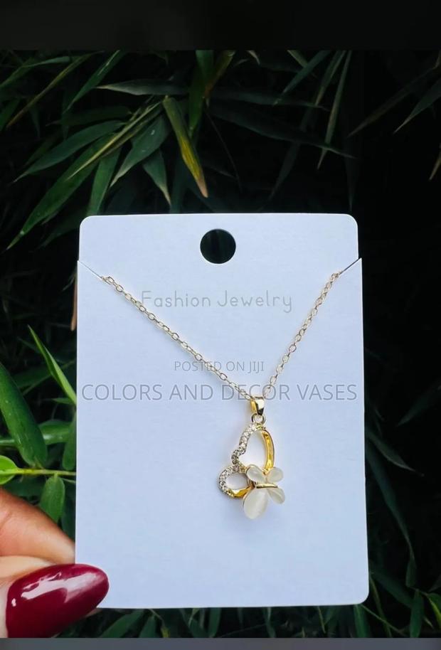 Luxury Pendant Necklaces  – Stylish Gift-Ready - thumbnail 2