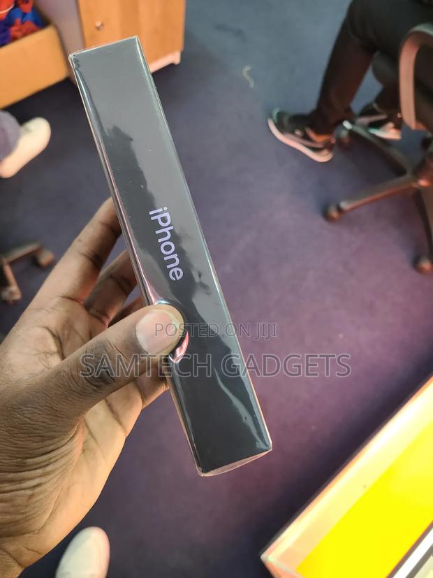 New Apple iPhone 12 Pro Max 256 GB Blue - thumbnail 3