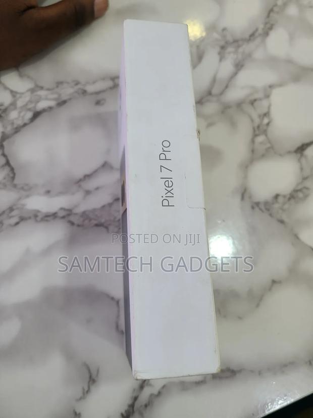 New Google Pixel 7 Pro 128 GB Gold - thumbnail 2