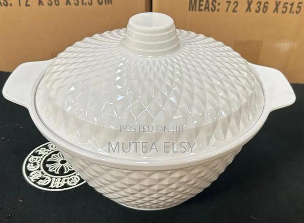 White Melamine Serving Bowls With Lid - main view