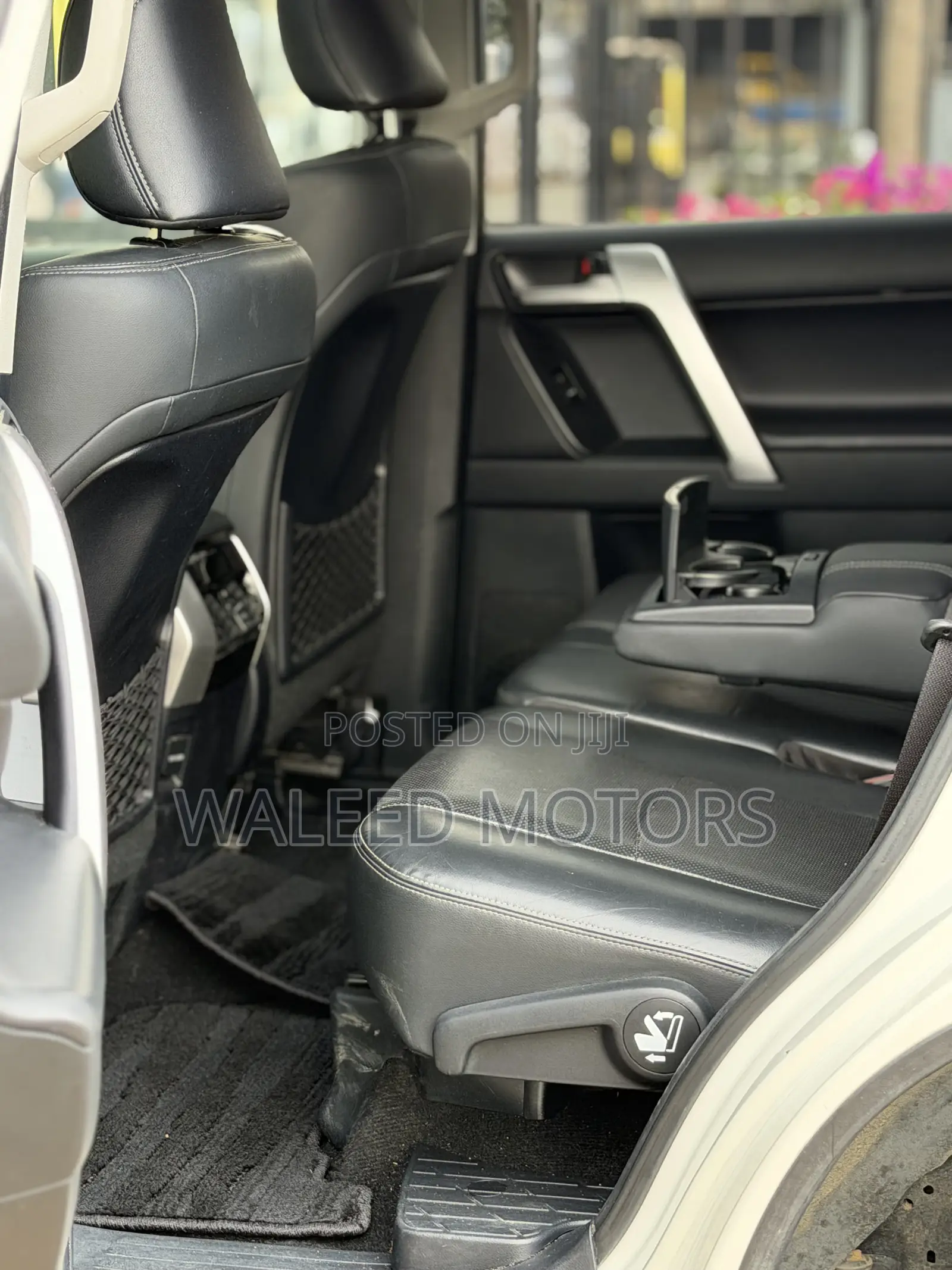 Toyota Land Cruiser Prado 2.7 2019 Pearl