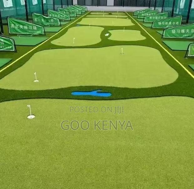 Home Outdoor Carpet; Heavy-Duty Waterproof Green Artificial Grass