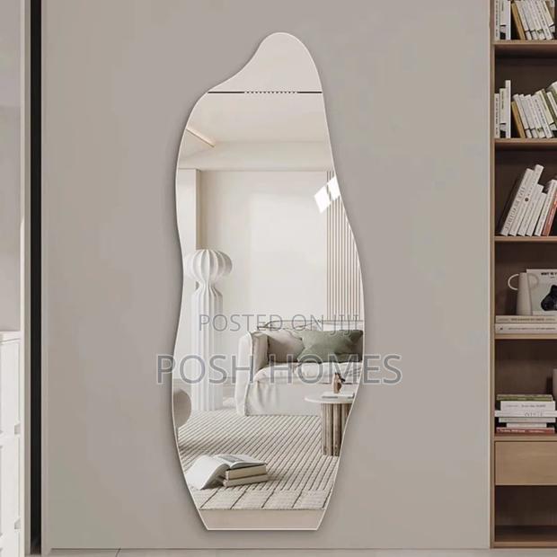 Self Adhesive Non Breakable Mirrors