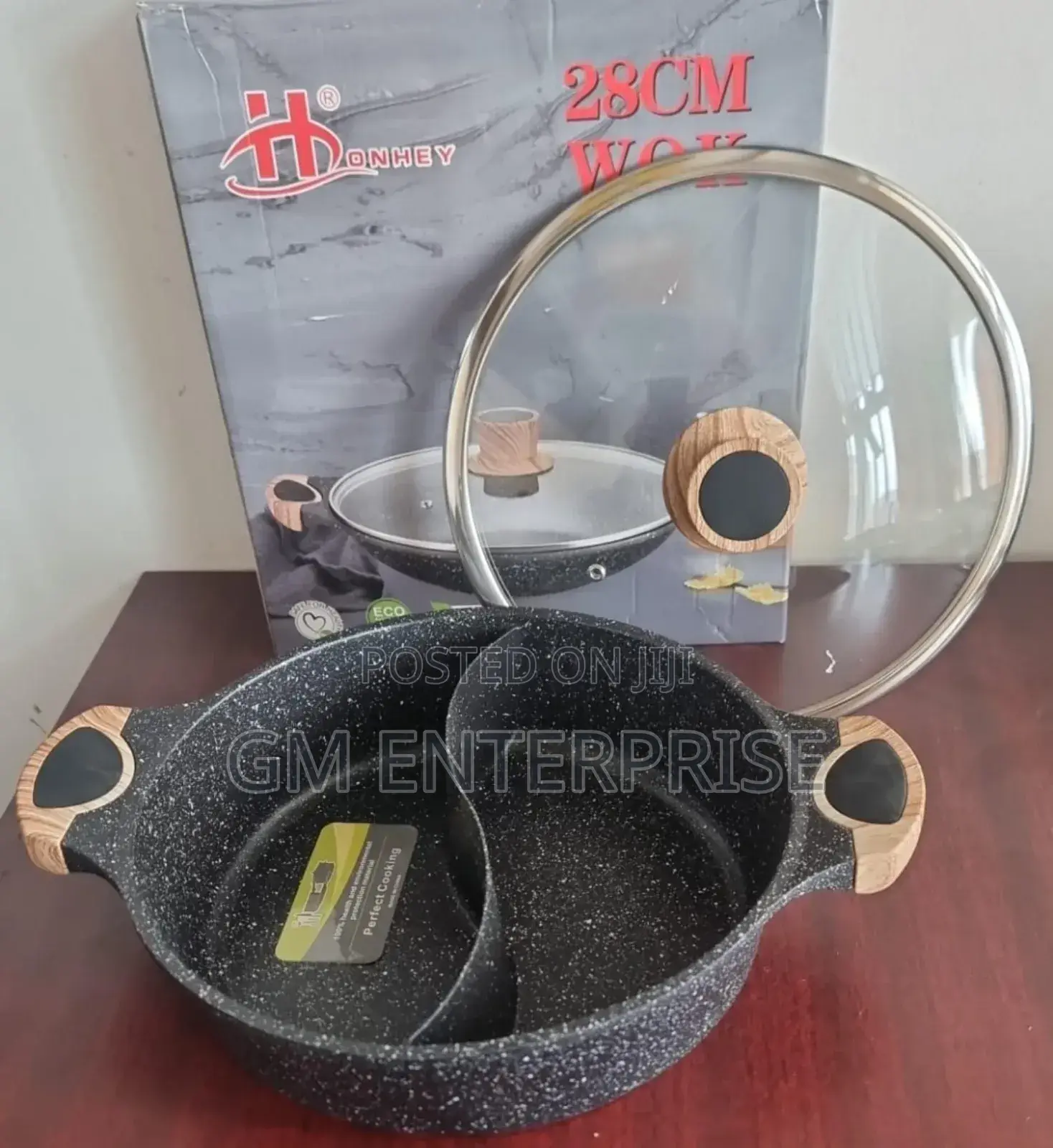 Single Piece 28cm Honhey Wok Granite Partitioned Cooking Pot Casserole