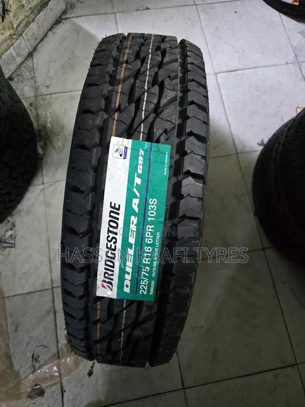 225/75r16 Bredgstone Tyre