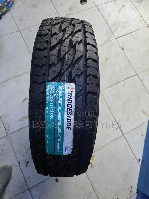 245/70r16 Bredgstone Tyre
