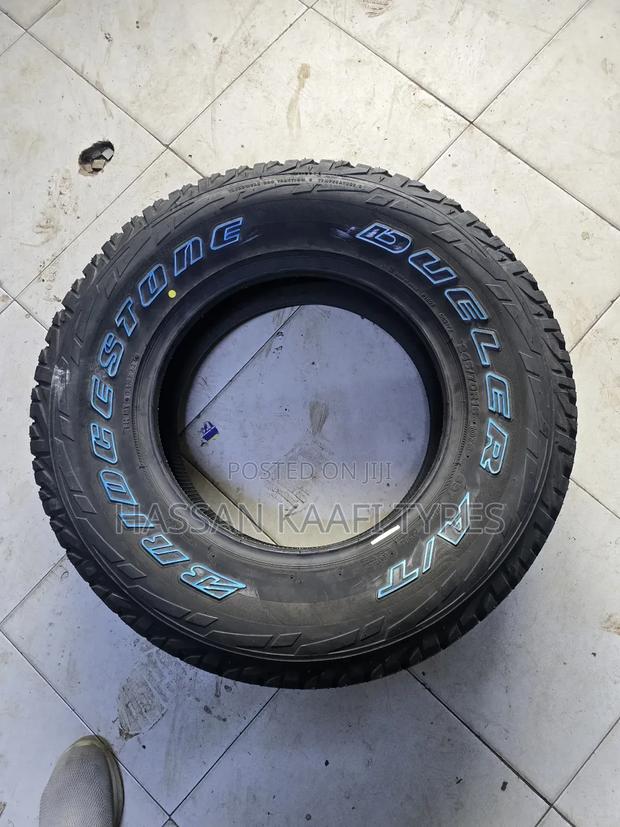245/70r16 Bredgstone Tyre - thumbnail 3