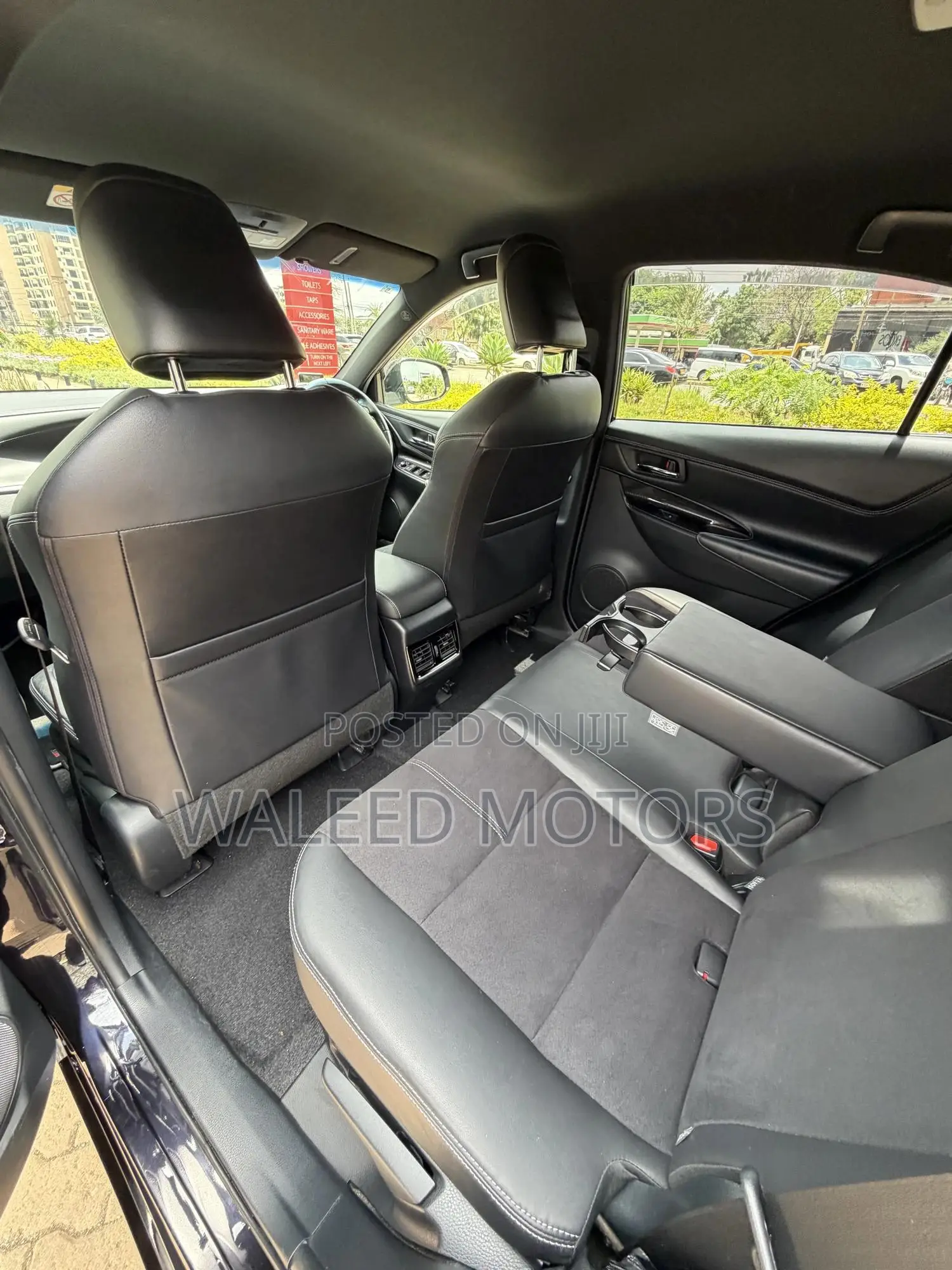 Toyota Harrier 2.0 2019 Black