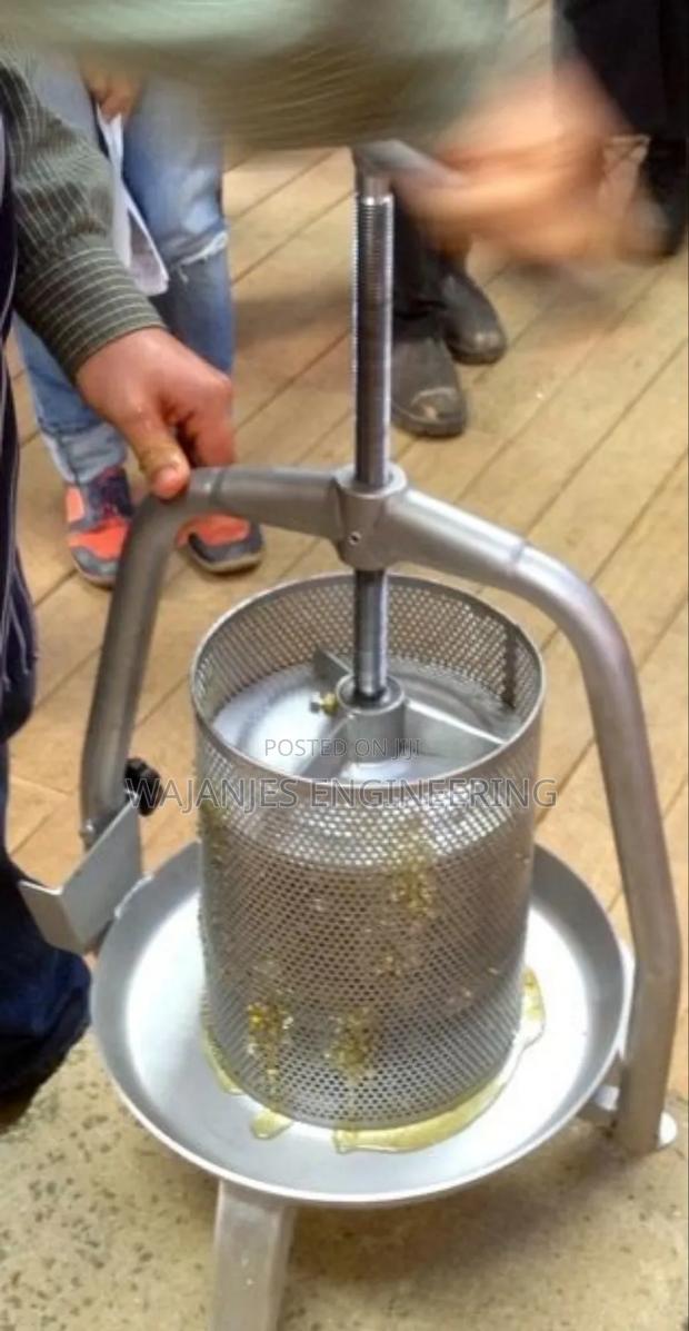 Honey Press Machine - main view
