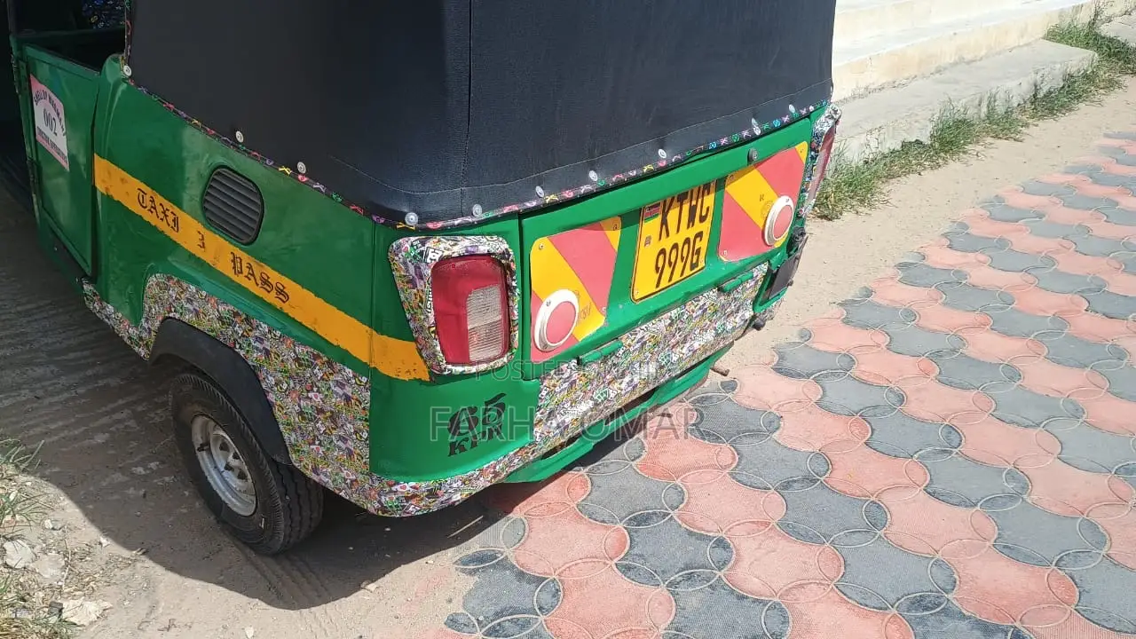 Piaggio 2020 Green