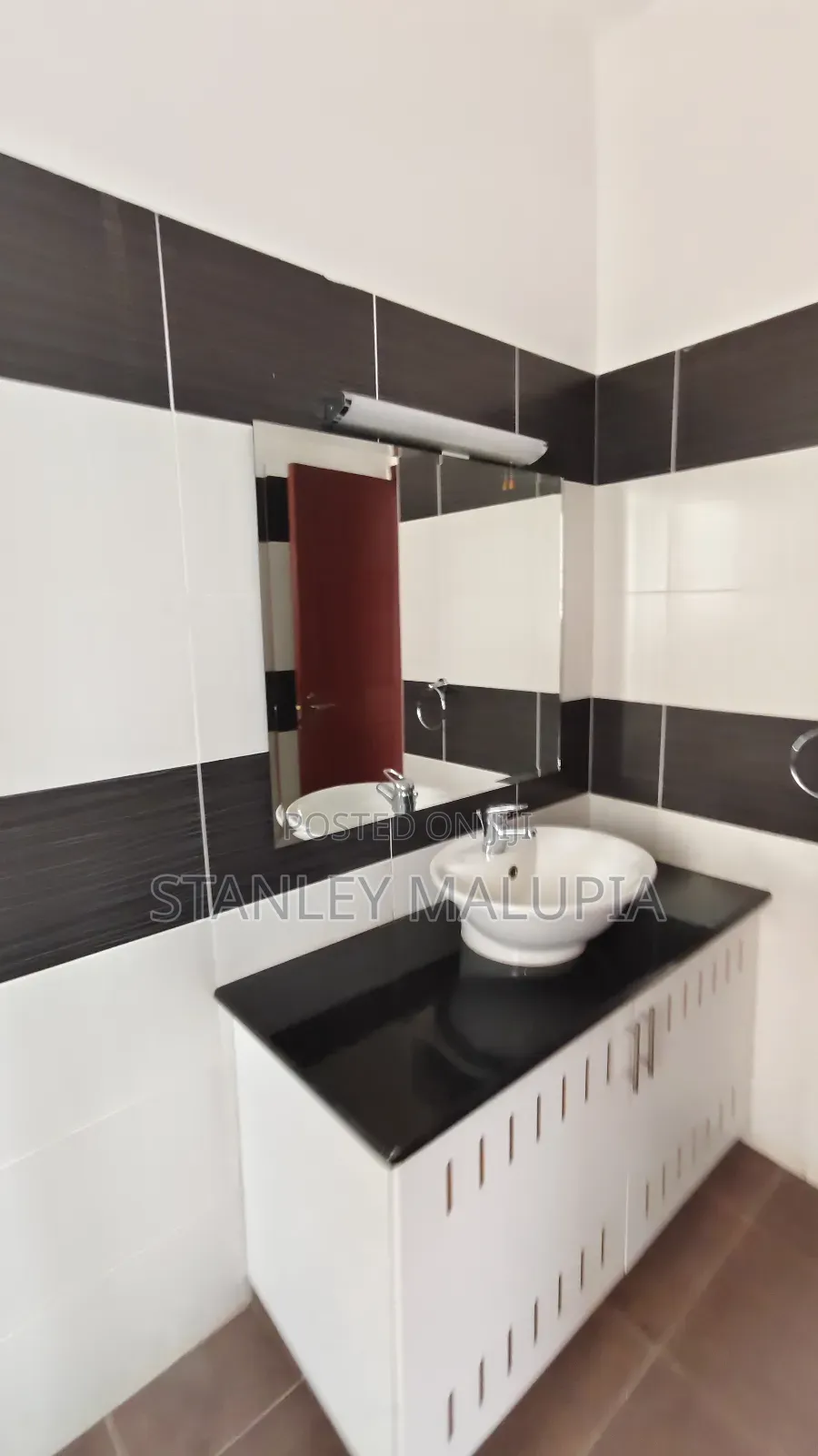 3bdrm Apartment in Westlands Area for rent