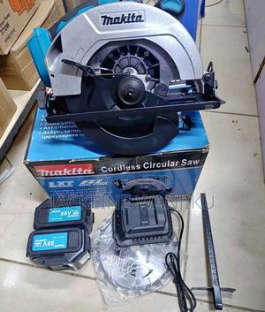 Cordless Makita Circular Saw Machine - main view