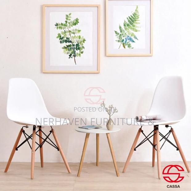 Modern Eames Chair – Iconic Design Comfort