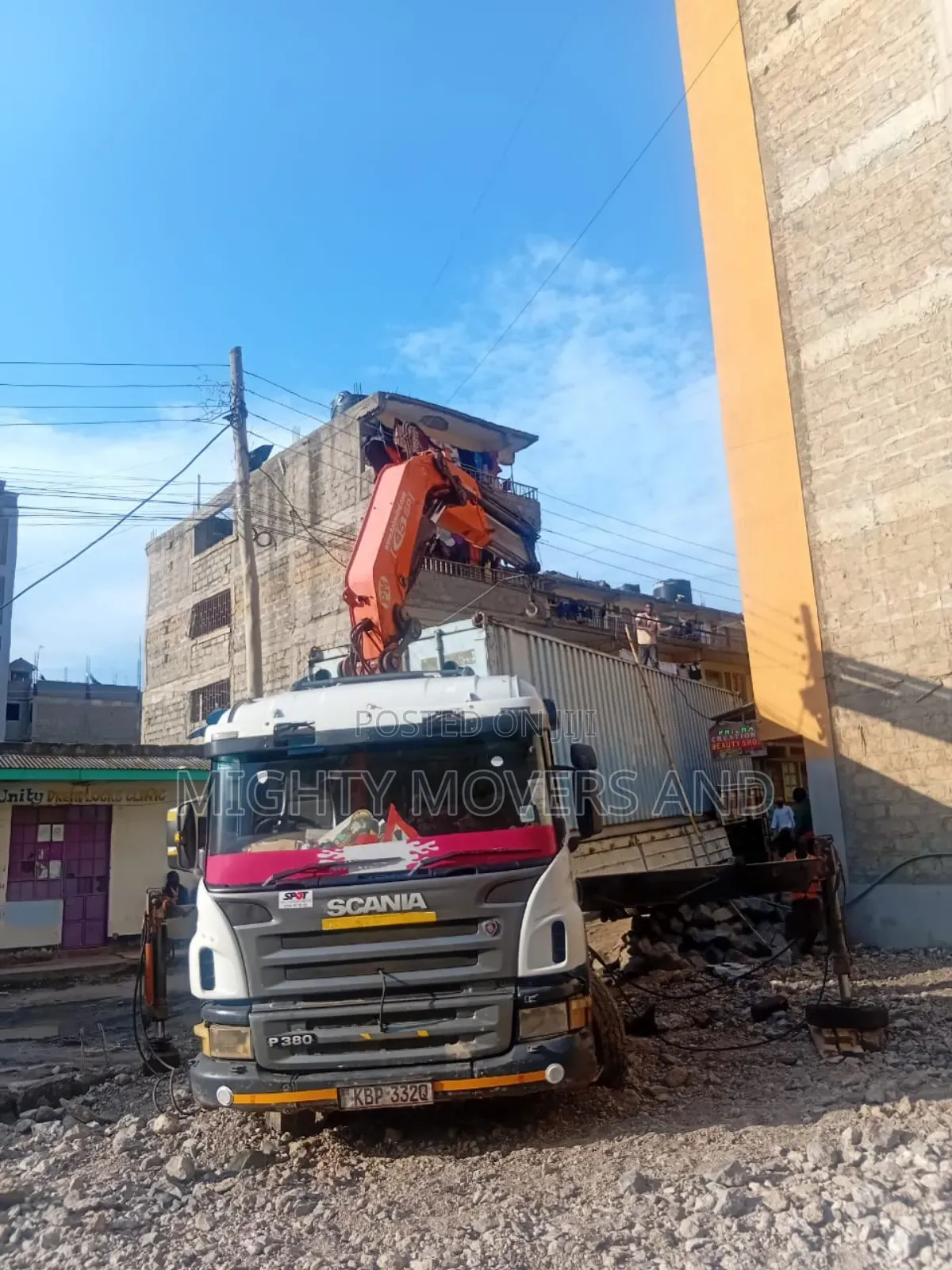 Trailers With Cranes Accessible for Hoisting and Logistics Errands