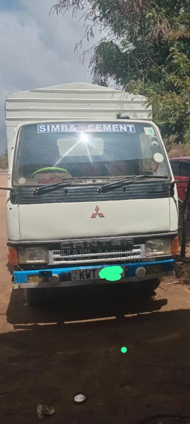 Mitsubishi Canter 1989 White - thumbnail 7