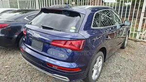 Audi Q5 2.0T Premium AWD quattro 2018 Blue