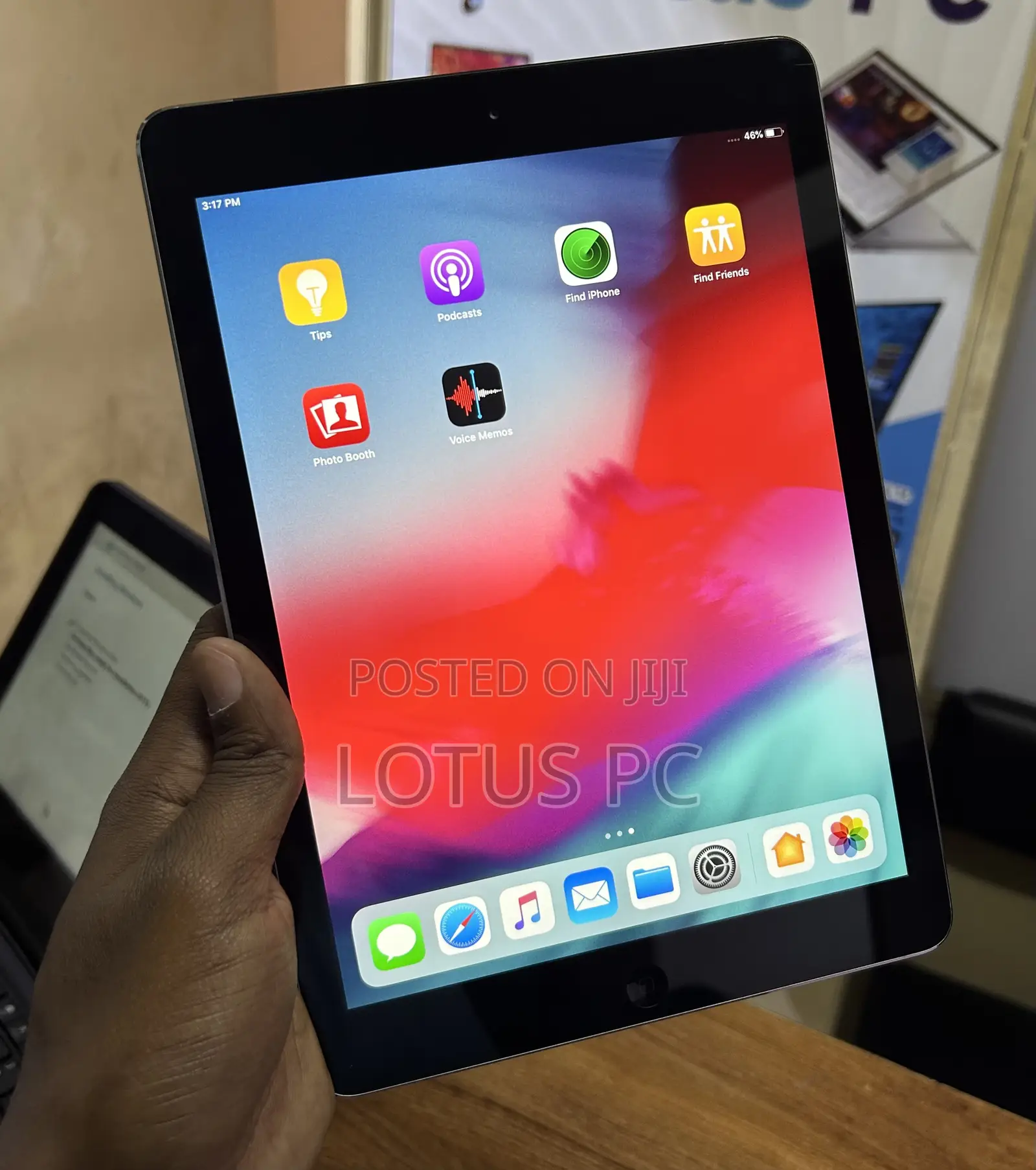 Apple iPad Air 16 GB Gray