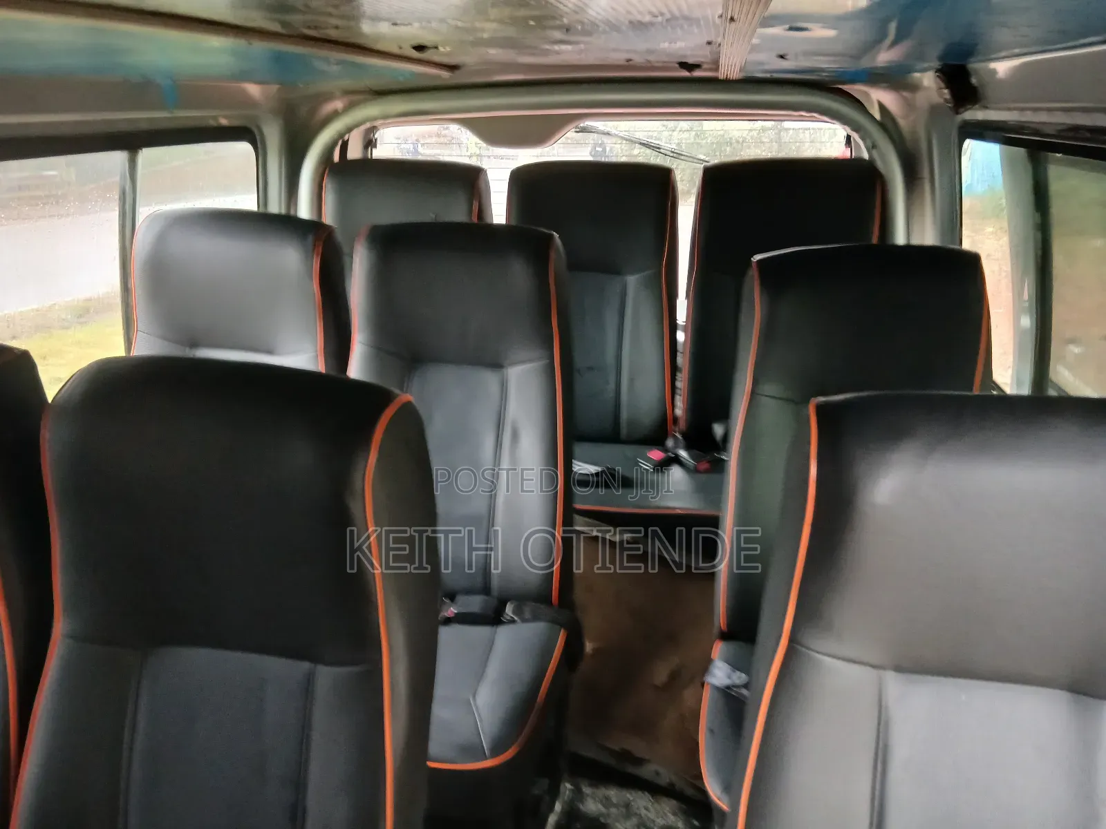 Toyota HiAce 2013 Silver