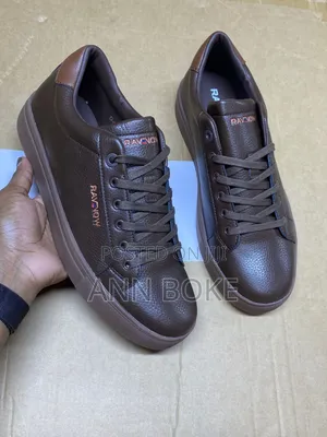 Rovnow Arrival 
Sizes 40-45 Available
