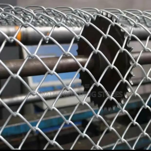 Chain Link 11g Reliable Barrier