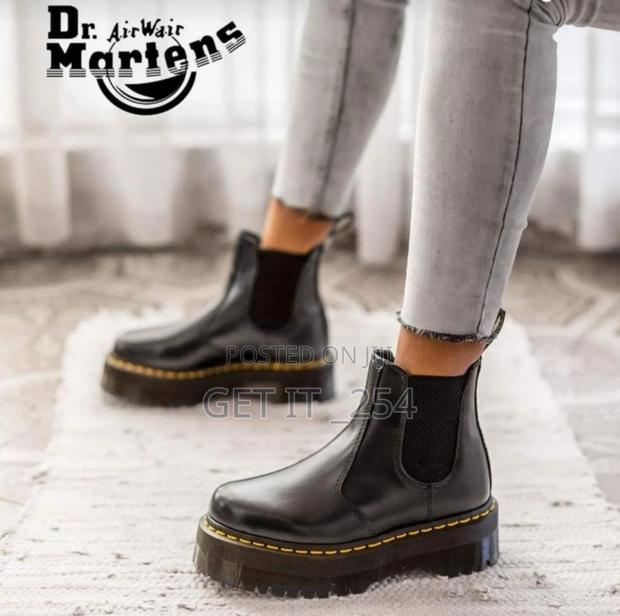 Dr.Martens Boots 
(Double Sole )

Sizes 37-40 - main view