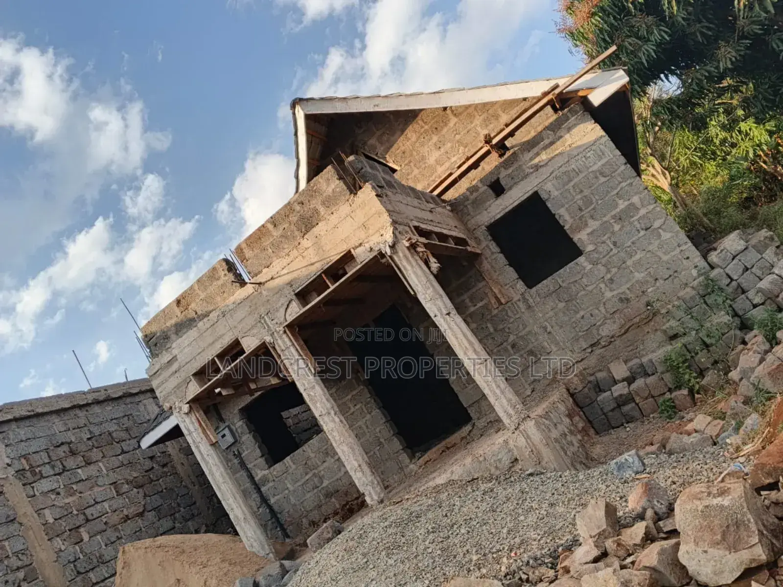 1/8 Acre for Sale in Makenji Near Tarmac