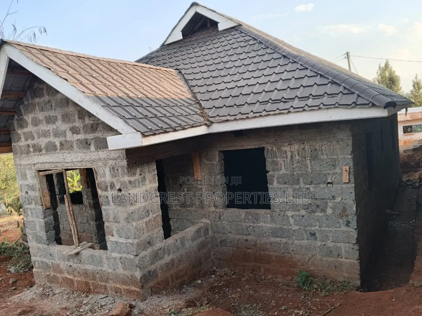 1/8 Acre for Sale in Makenji Near Tarmac